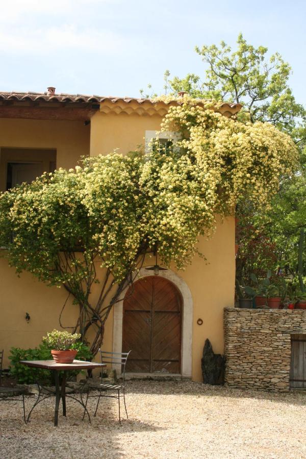 Bed and Breakfast Le Mas Des Pierres Blanches Venasque Exterior foto